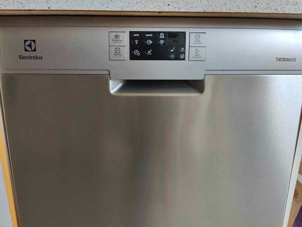 Electrolux ESM48331SX,