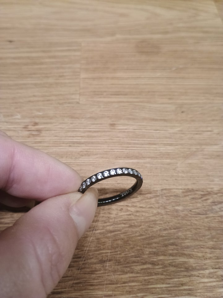 Fingerring, kirurgisk stål, Anne