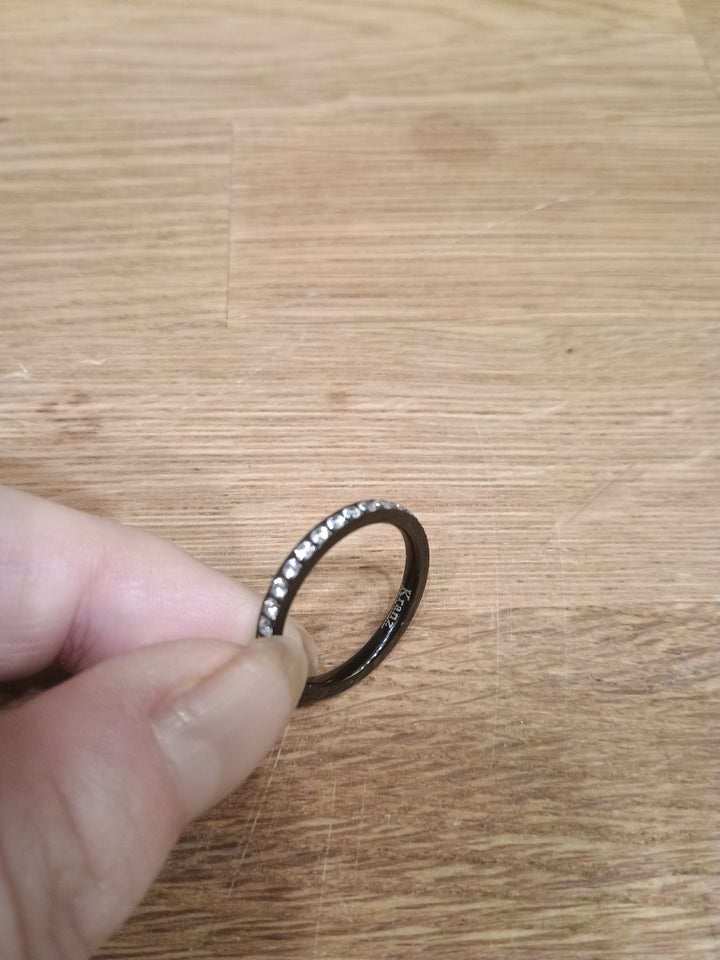 Fingerring, kirurgisk stål, Anne