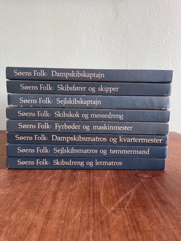 Søens Folk, Ole Højrup, Bogsamling