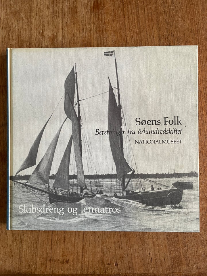 Søens Folk, Ole Højrup, Bogsamling