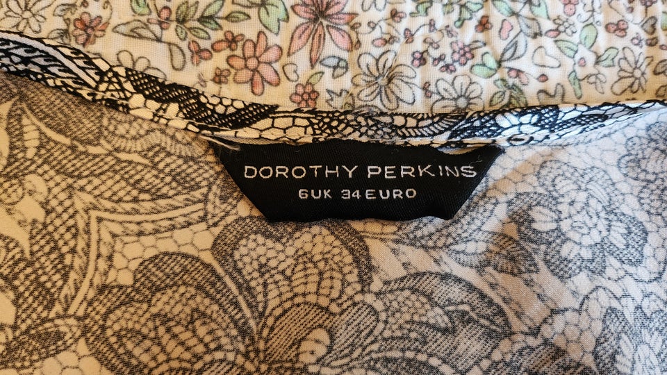 Top Dorothy Perkins str 34