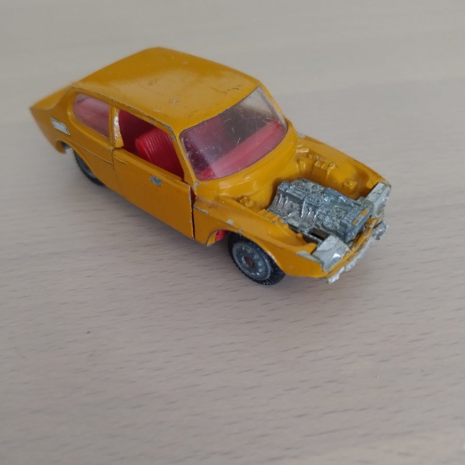 Modelbil, Tekno Saab 99, skala 1:43