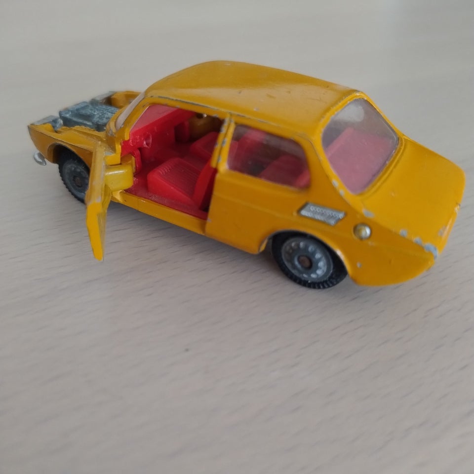 Modelbil, Tekno Saab 99, skala 1:43