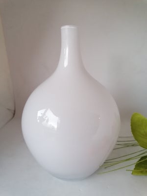 Glas Opal Vase Handmade Quality