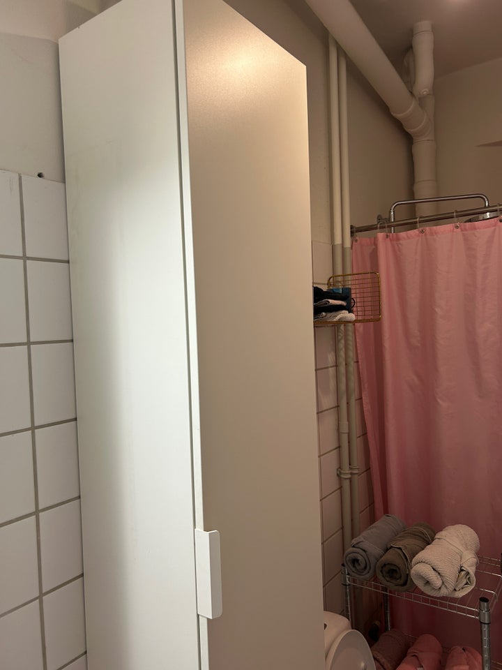 Højskab, Ikea, b: 40 d: 30 h: 192