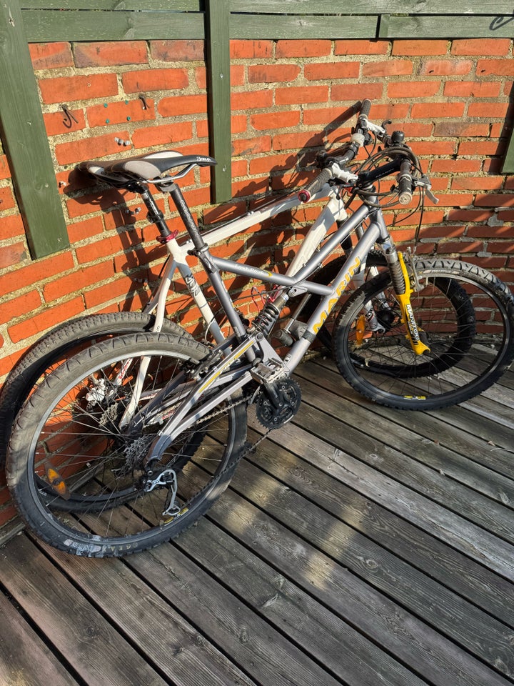 Marin Hardtail og full suspension,