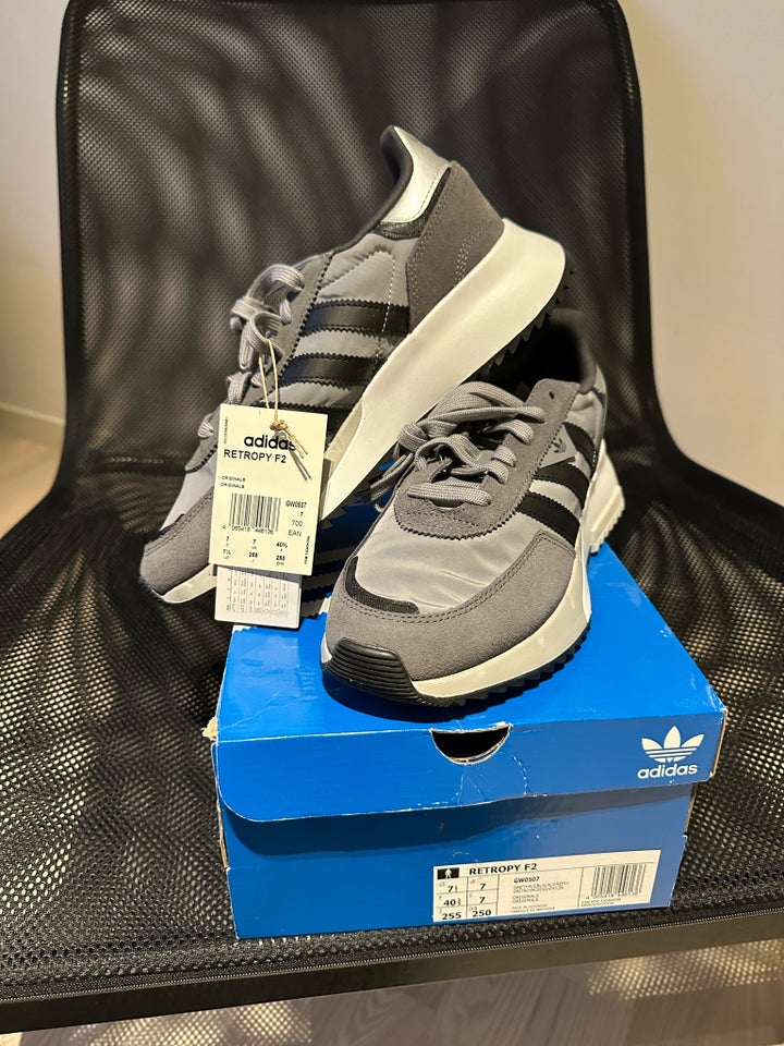 Sneakers, Adidas, str. 40,5