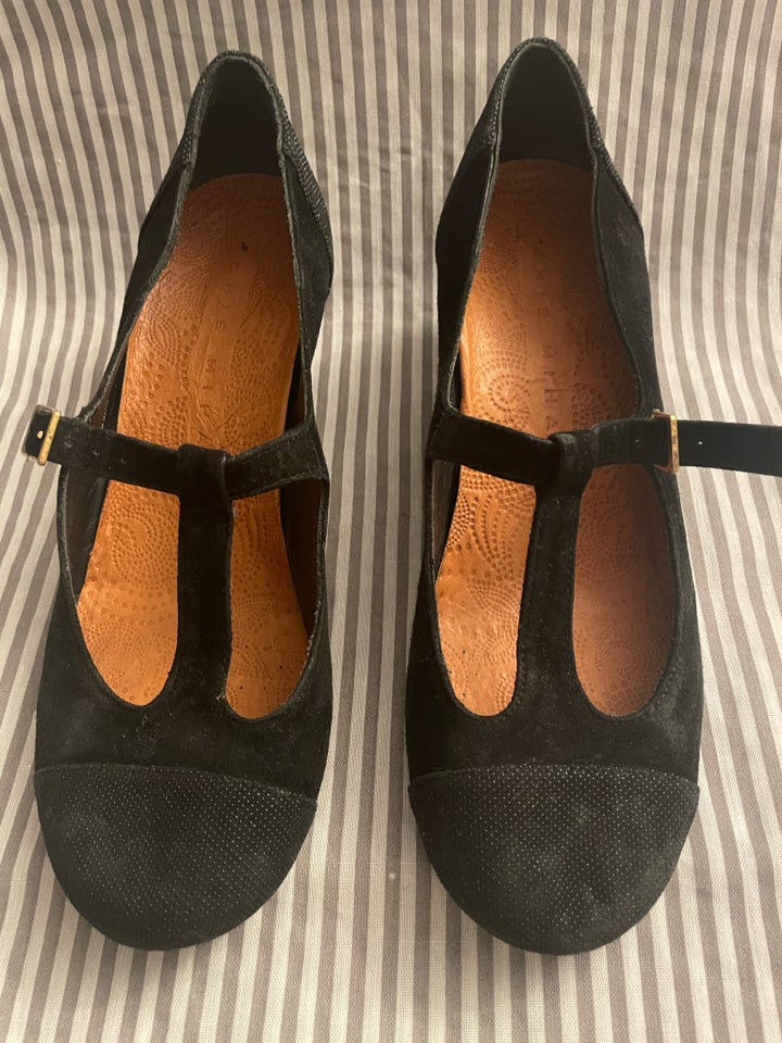 Pumps, str. 38, Chie Mihara