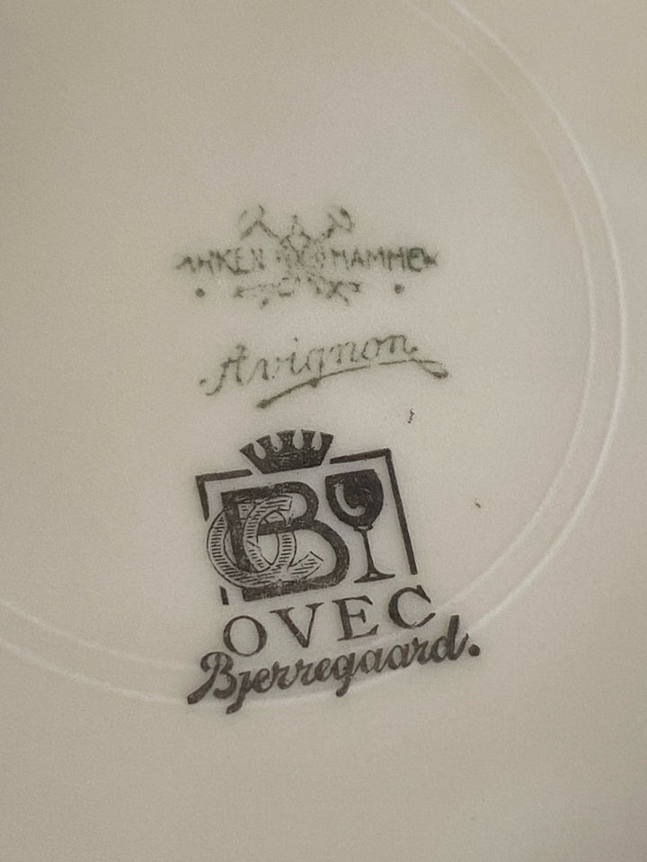 Porcelæn, Tallerkner, Ovec