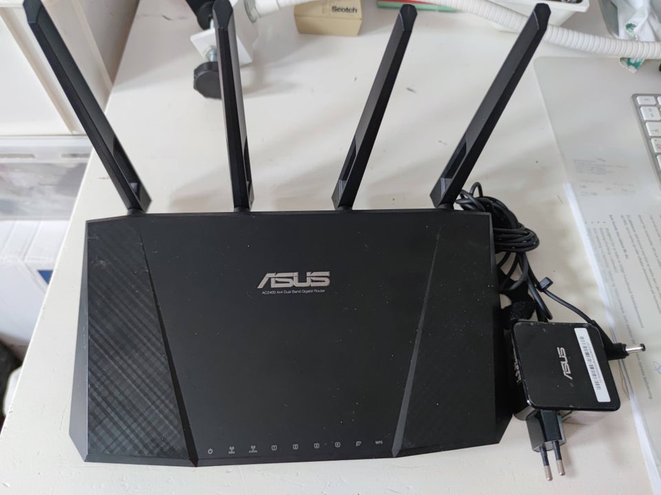 Router ASUS AC2400 Perfekt