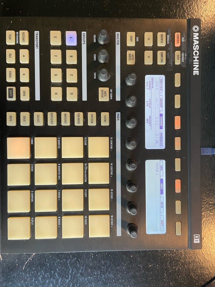 Native instruments maschine mk 1,