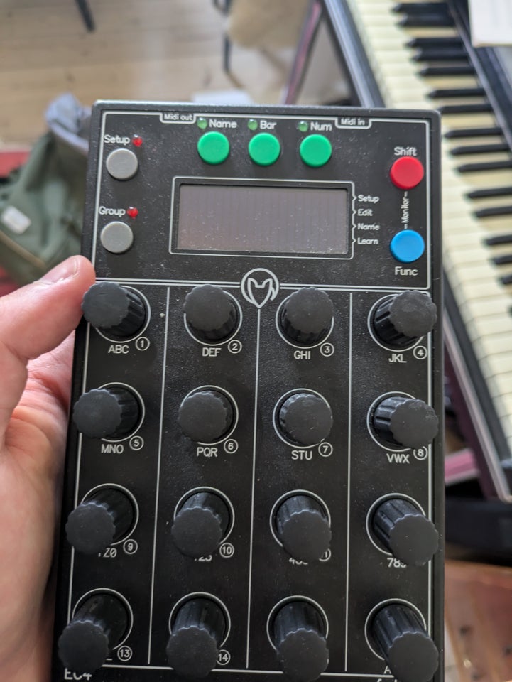 Midicontroller, Faderfox EC4