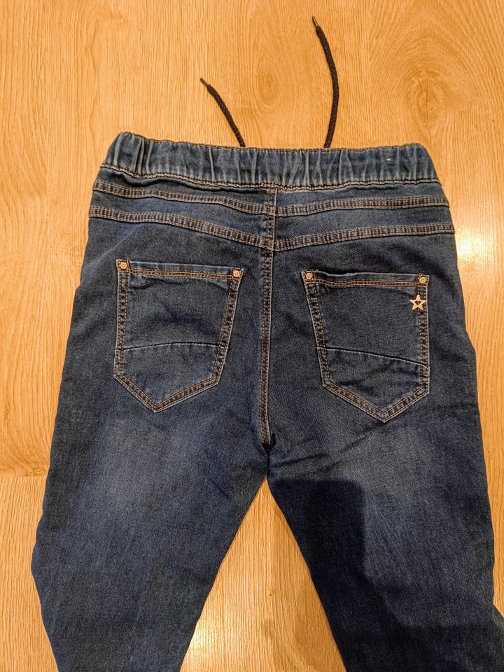 Jeans, Karostar, str. 40