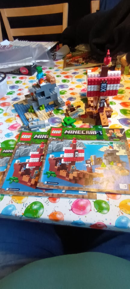 Lego Minecraft 21152