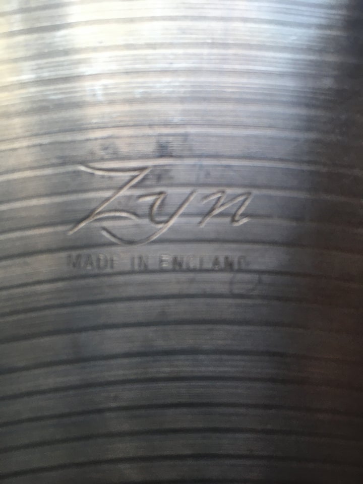 Hi-hat, Zildjian/Zyn 15” hi hat