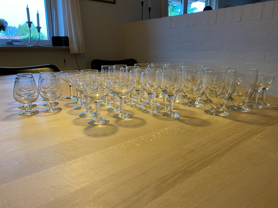 Glas, Kirsten Pihl fra Holmegård