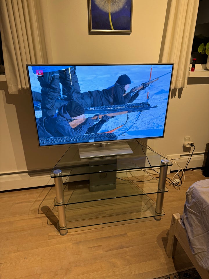 LCD, Panasonic, 42"