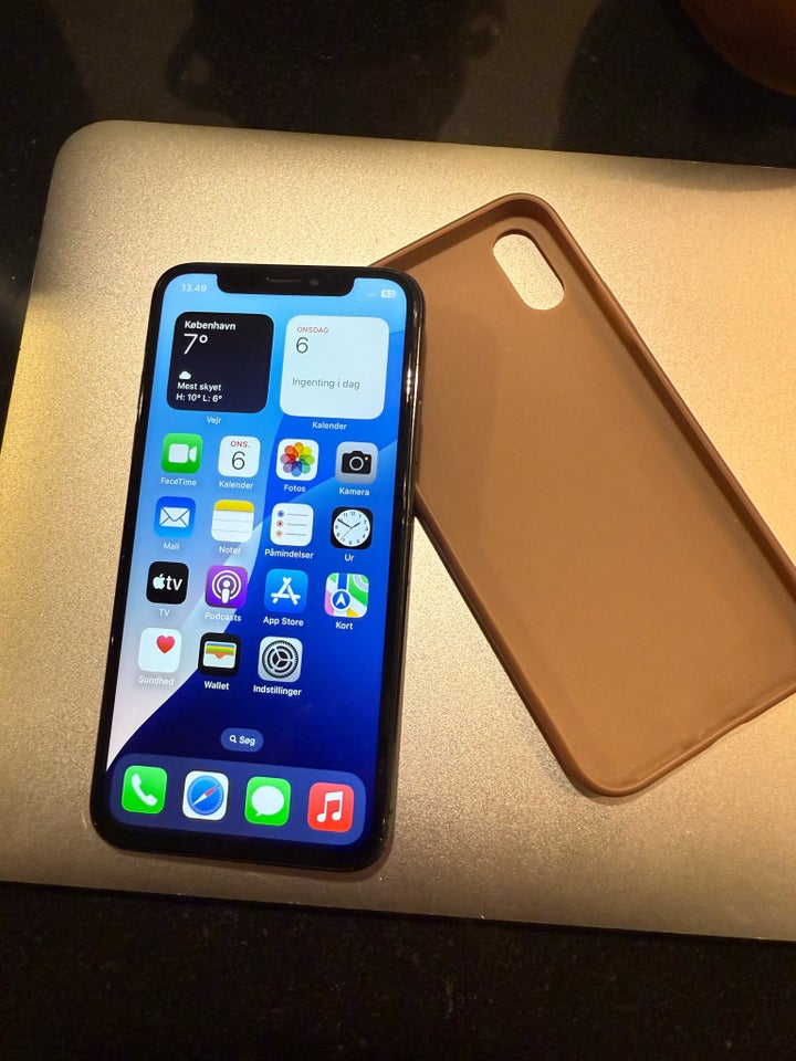 iPhone XS, 64 GB, sort