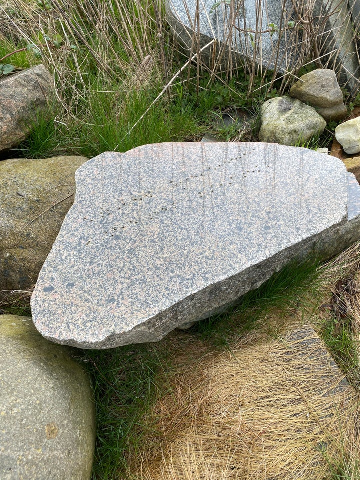 Granitsten / gravsten