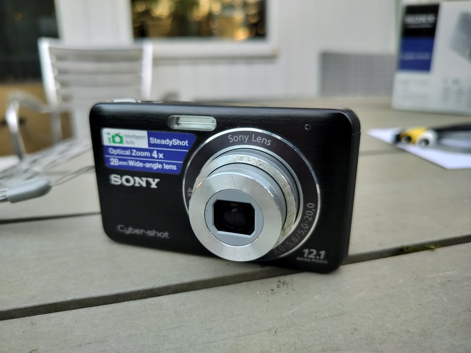 Sony DSC-W310 121 megapixels