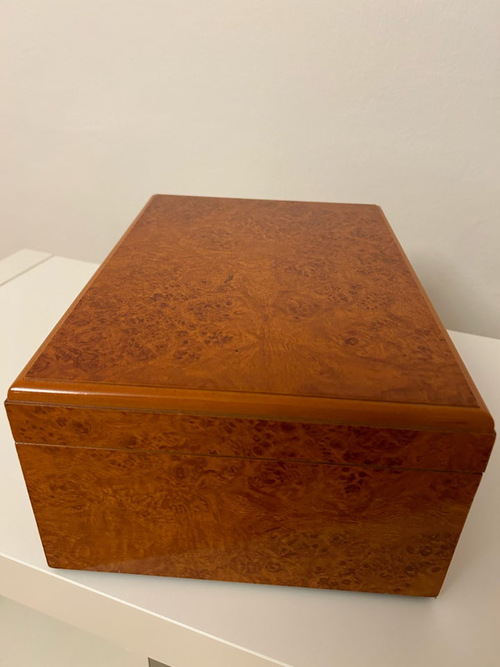 Humidor