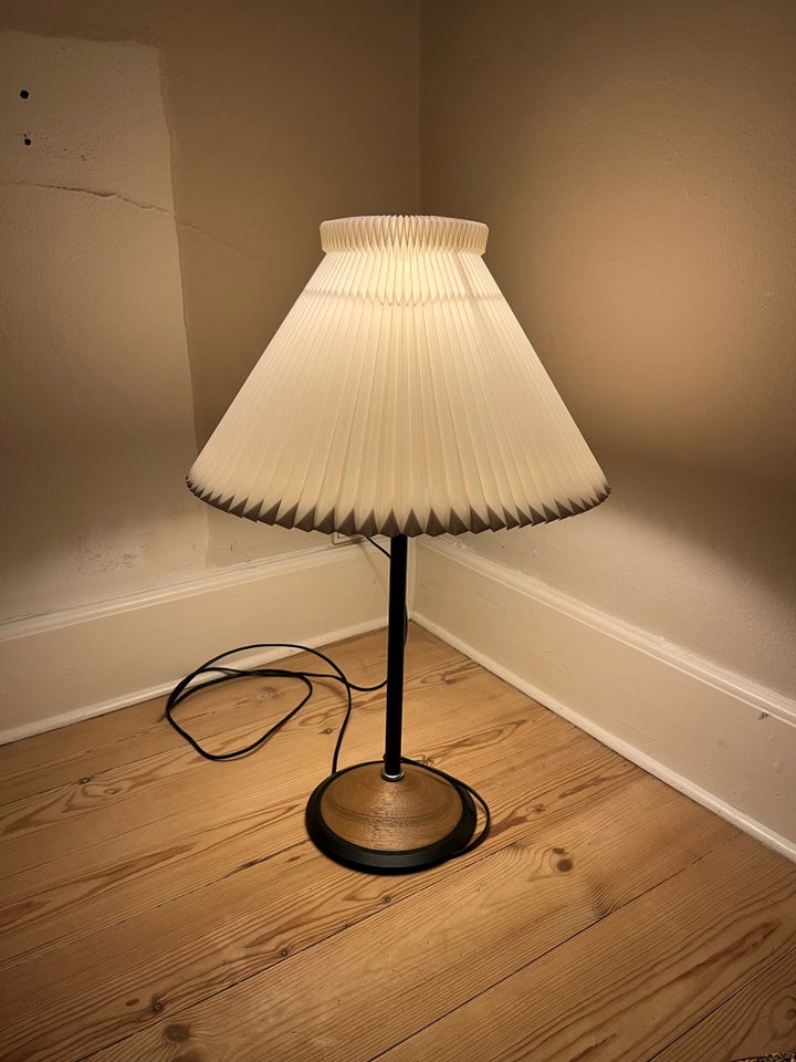 Anden bordlampe, Le Klint