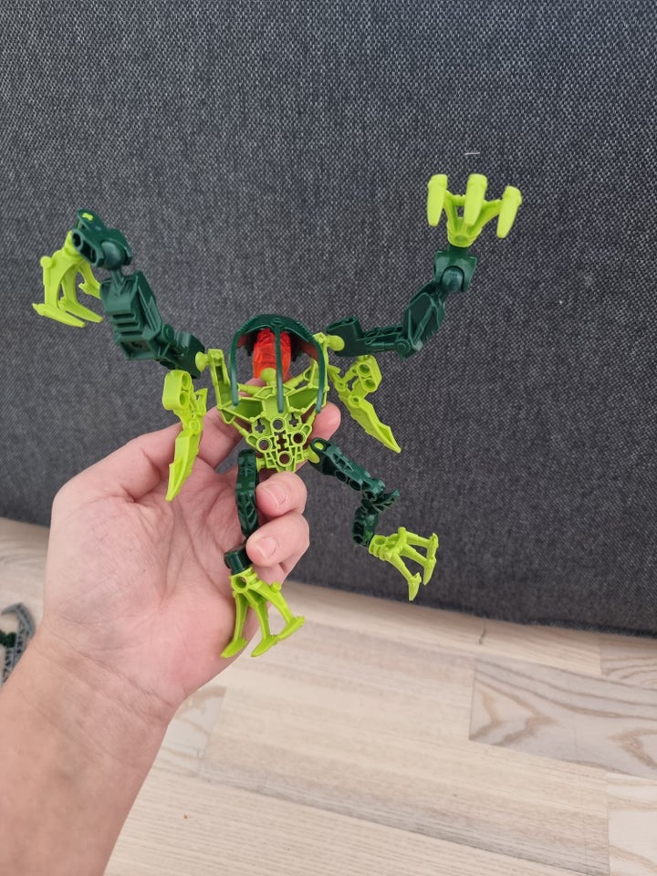 Lego Bionicle, LEGO 8974 Bionicle