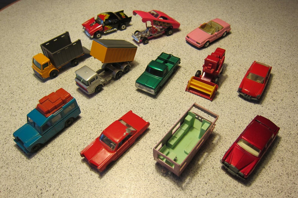 2 Matchbox biler og 1 Whizzwheels,