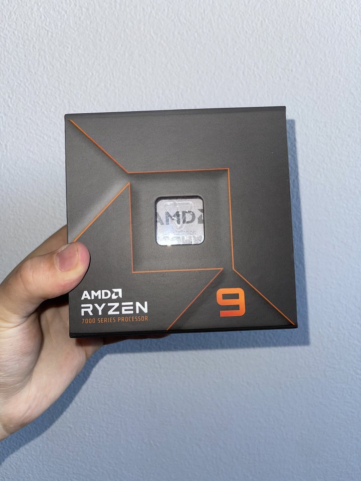 AMD Ryzen™ 9 7950X AMD AMD Ryzen™ 9