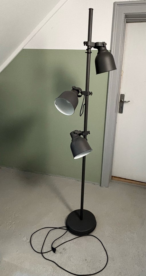 Gulvlampe IKEA