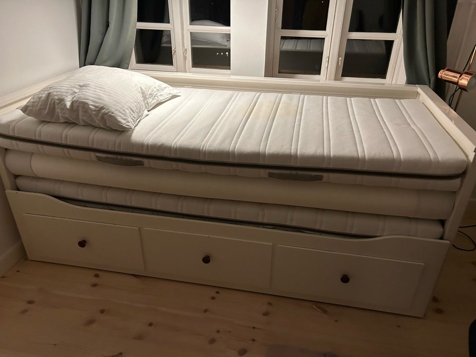 Gæsteseng, Ikea Hemnes, b: 205 l: