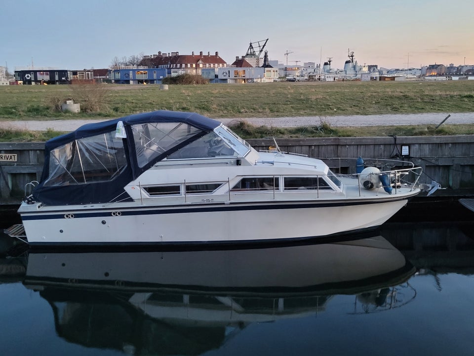 Coronet 32 Oceanfarer Motorbåd