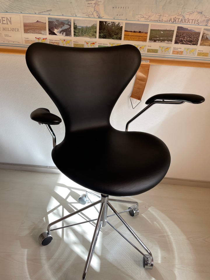 Arne Jacobsen, 3217, Kontorstol