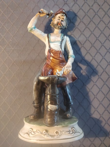 Smuk Capodimonte Smed Figur