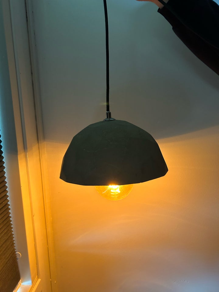 Anden loftslampe