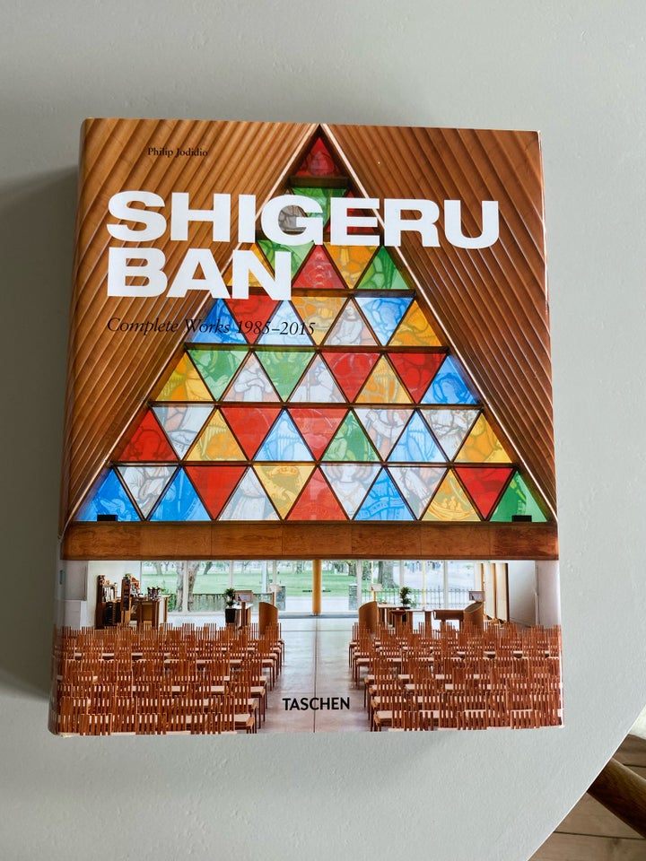 Shigeru Ban, Taschen, emne: