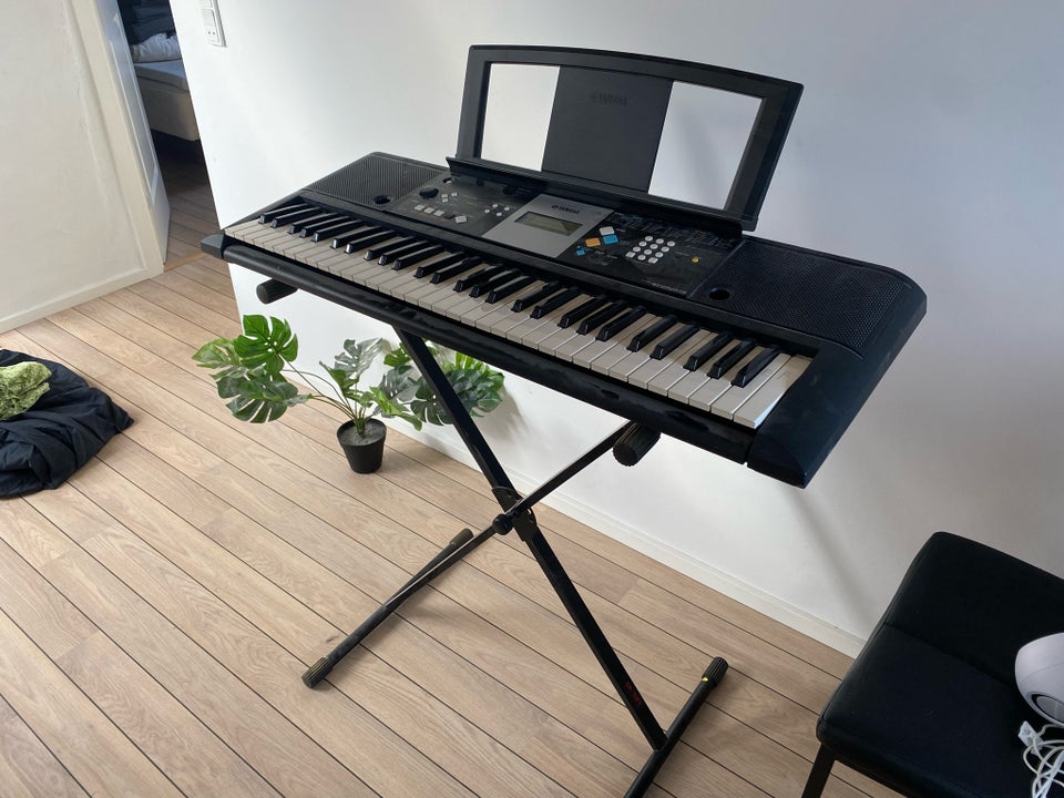 Keyboard, Yamaha psr E 223