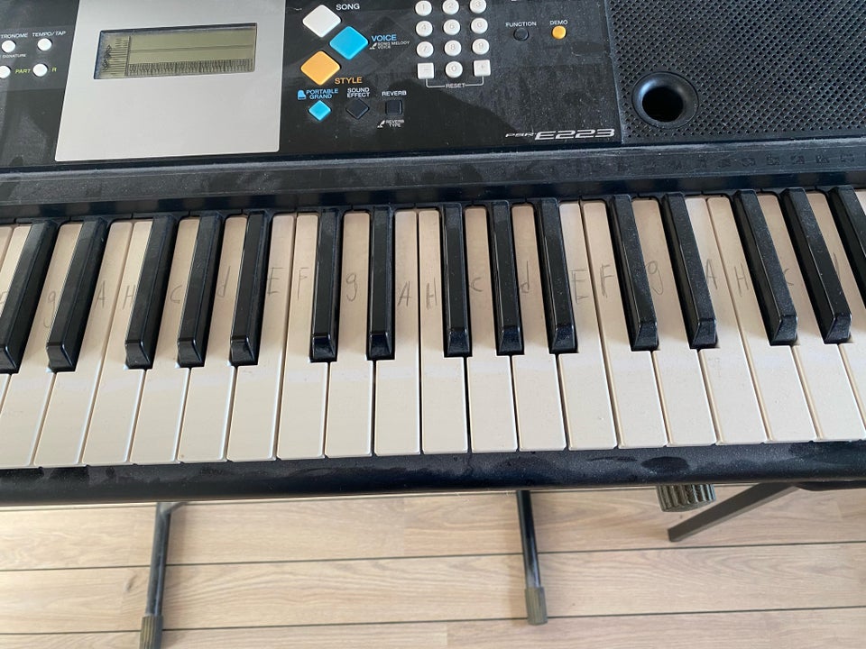 Keyboard, Yamaha psr E 223