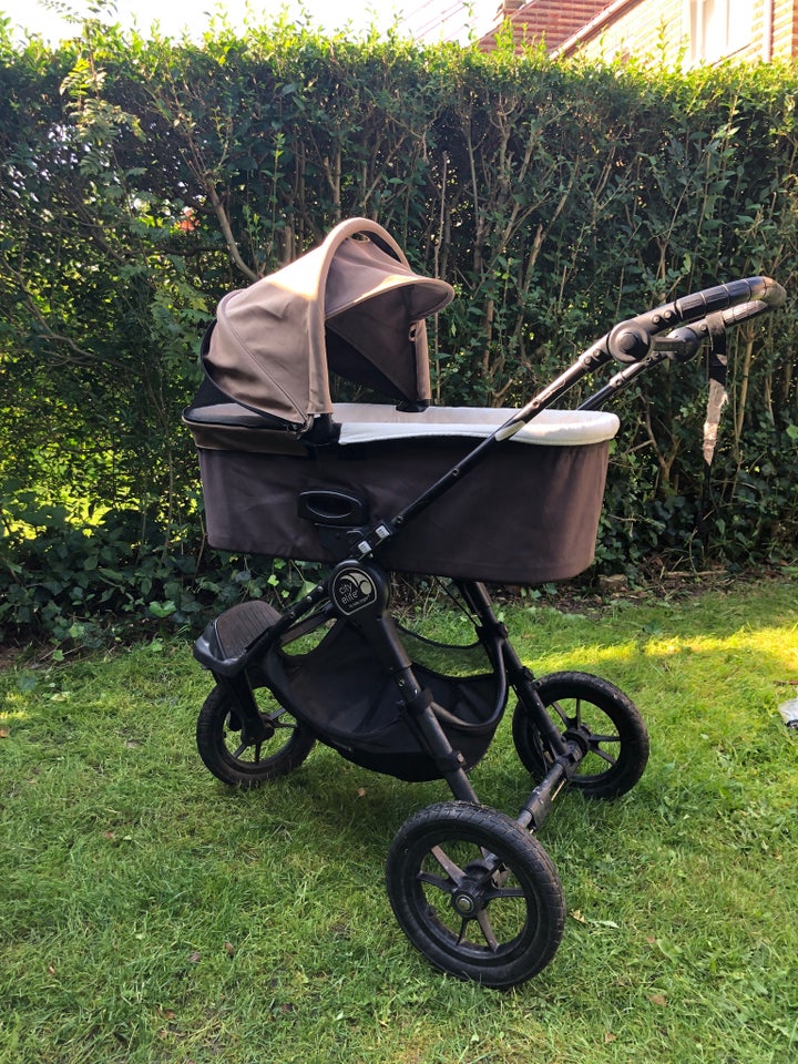 Kombivogn, Baby Jogger City Elite 2