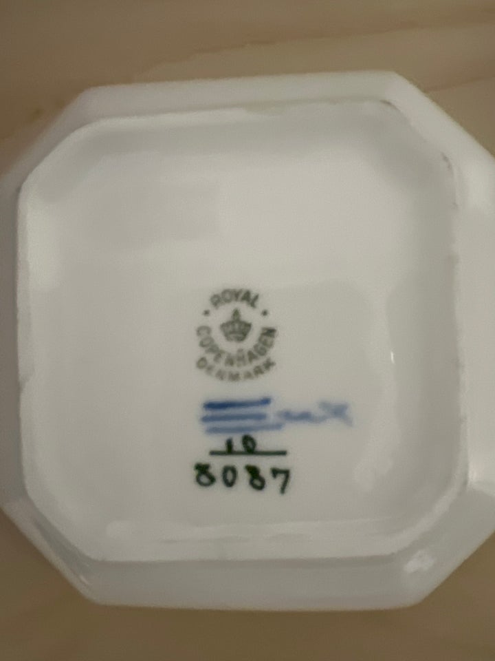 Porcelæn Kagefad skål