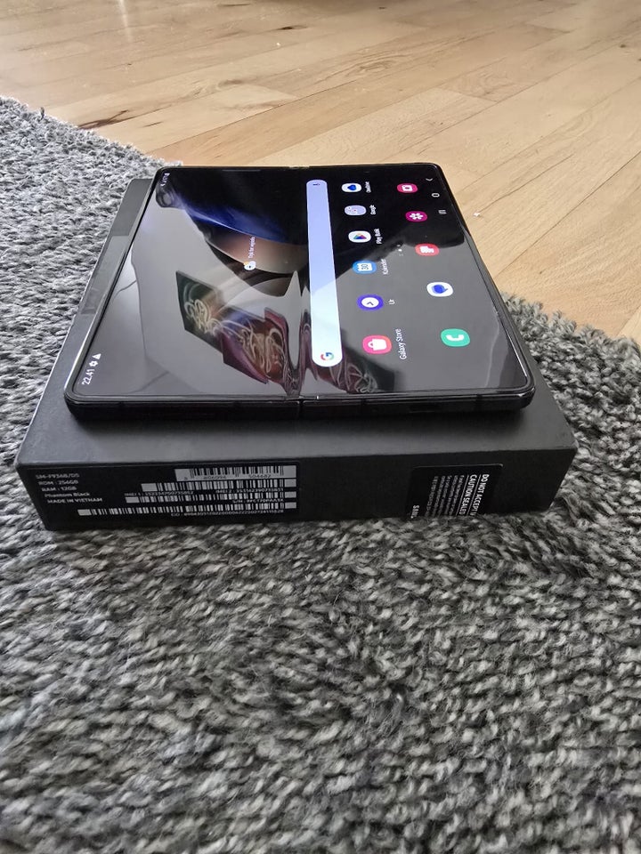 Samsung Galaxy Z Fold 4 256 