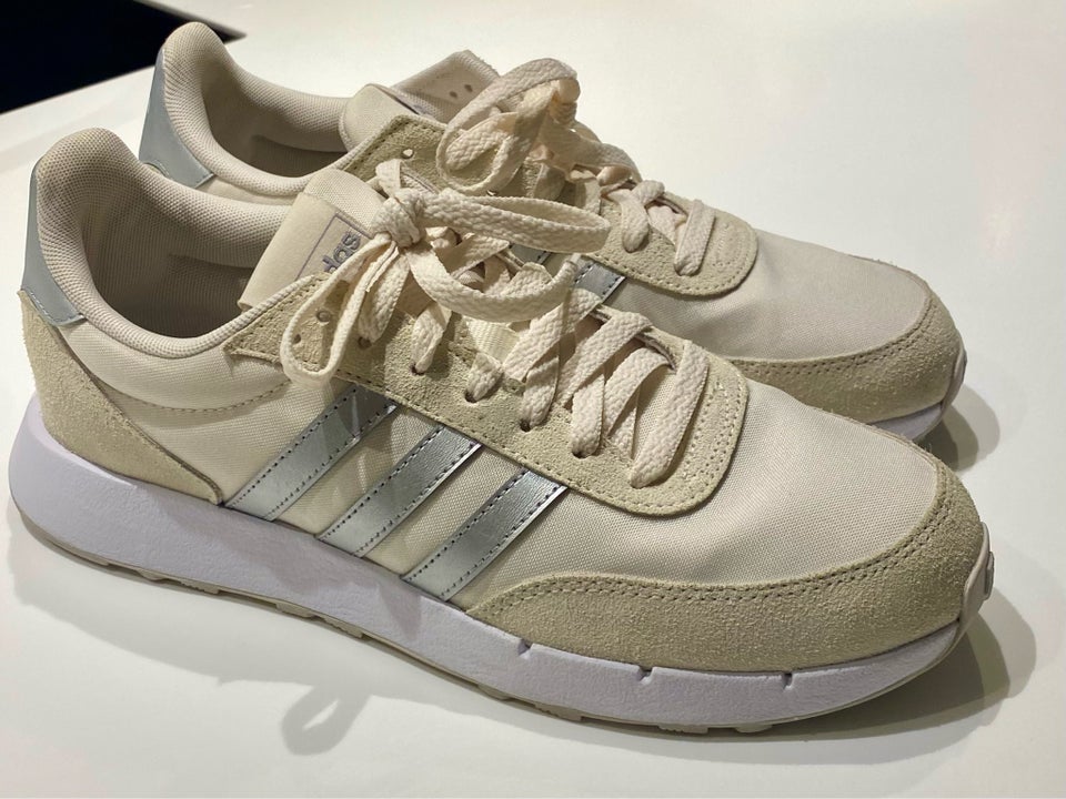 Sneakers, str. 40,5, Adidas