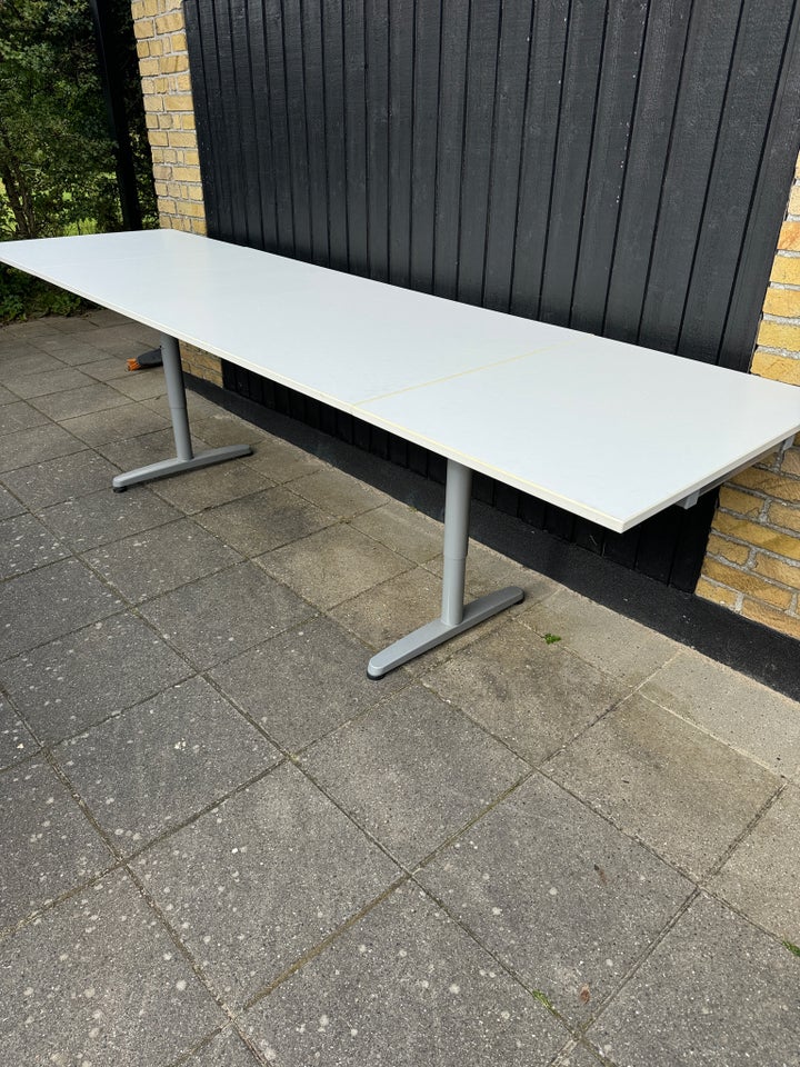 Skrivebord, Ikea, b: 275 d: 80 h: 80