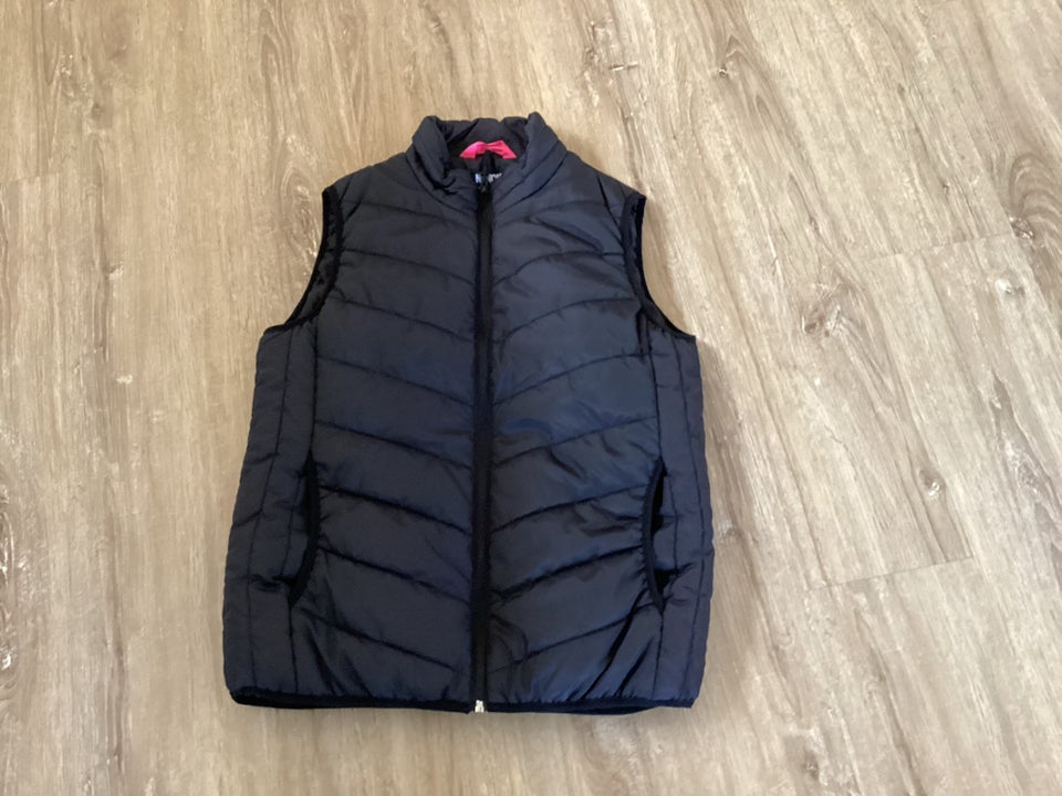 Vest, Nanok, str. 42