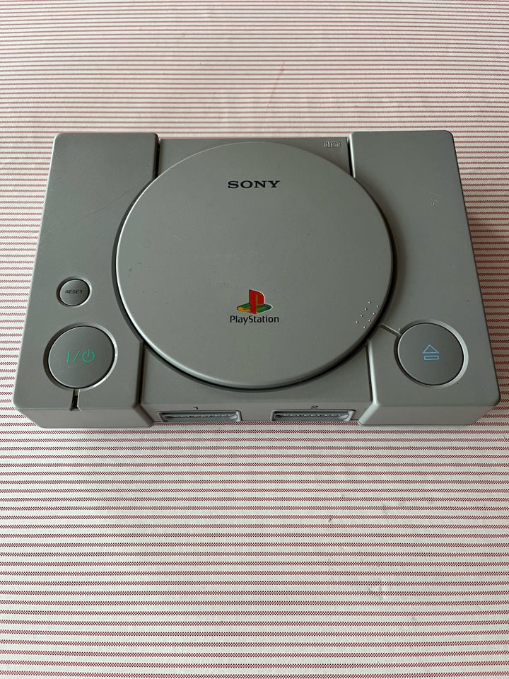 Playstation 1, God