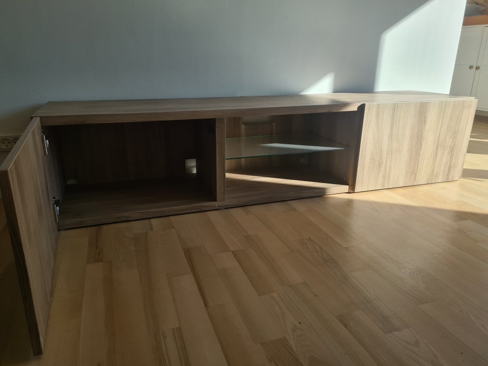 Tvreol, IKEA, b: 180 d: 42 h: 40