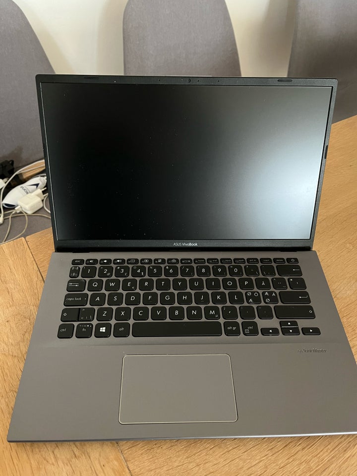 Asus Vivobook 14 260 GHz 8 GB ram