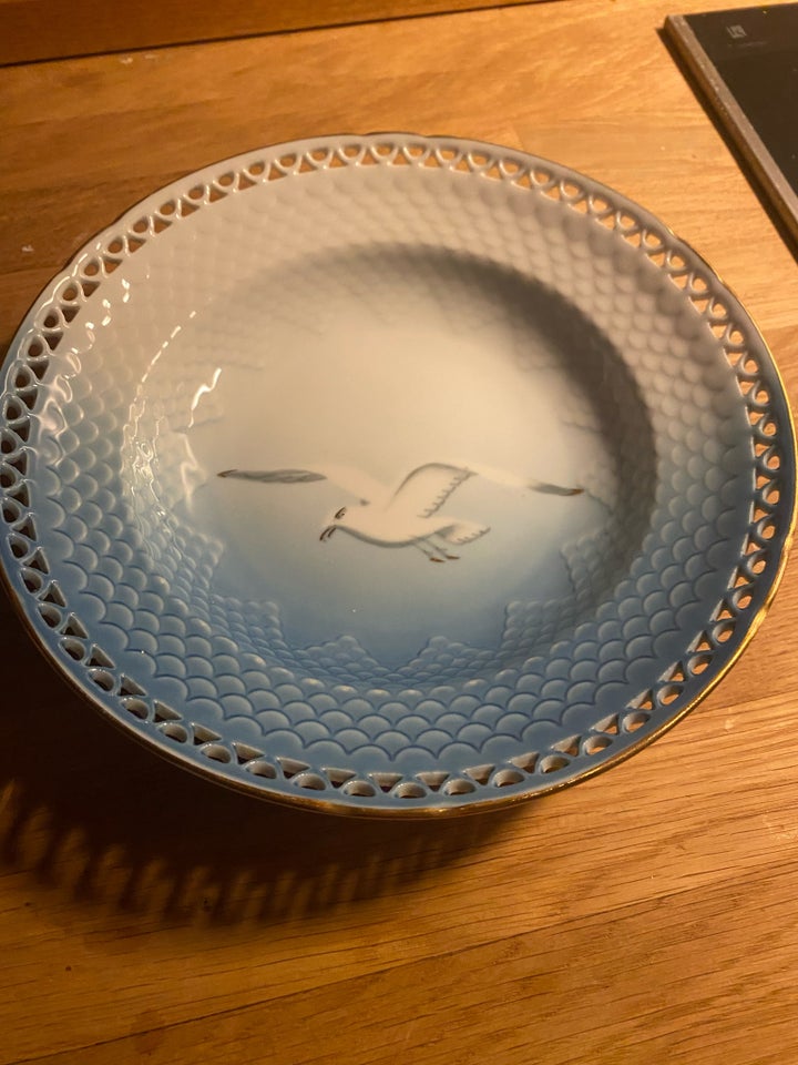 Porcelæn Mågestel med guldkant