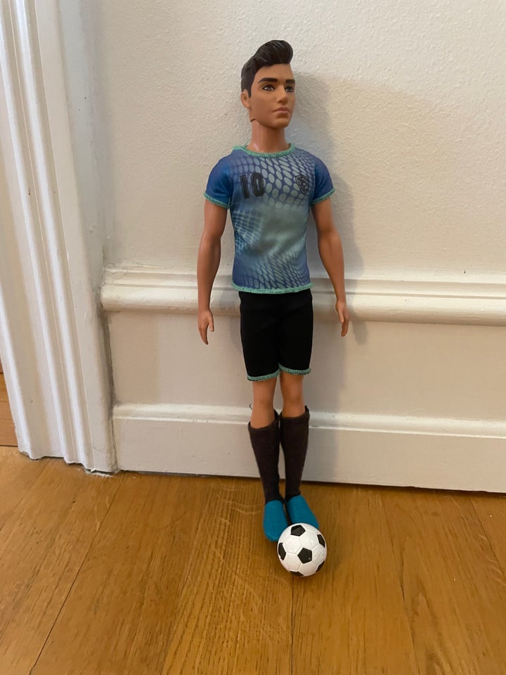 Barbie, Fodbold Ken